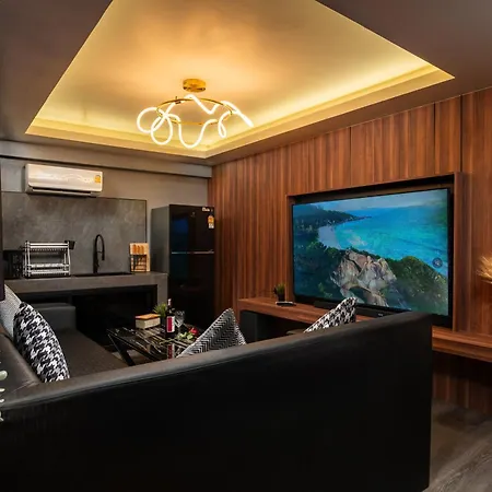 3 Double U - Kalim Sea View Apartment